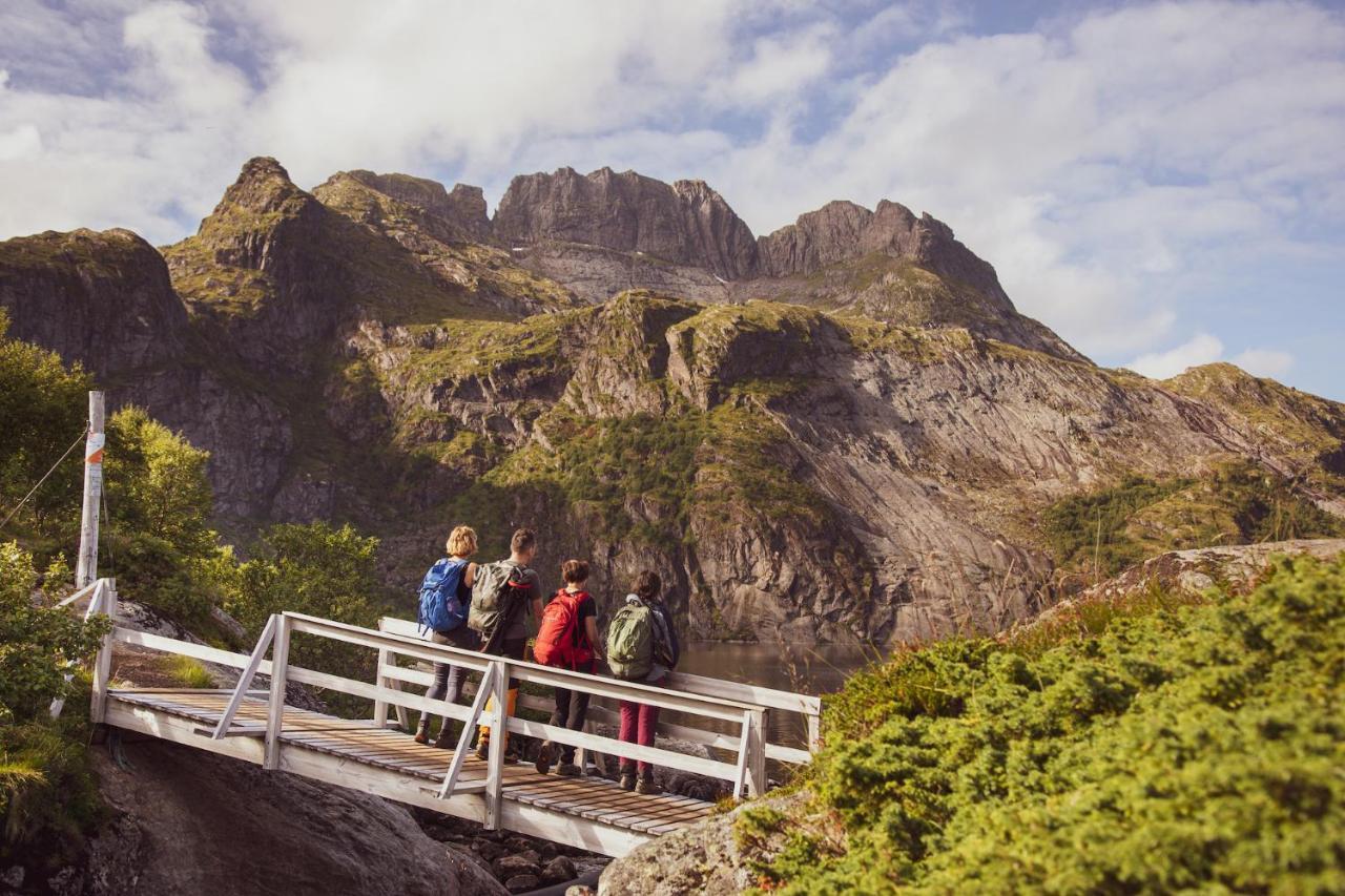 Lofoten Planet Basecamp Villa Sørvågen Kültér fotó