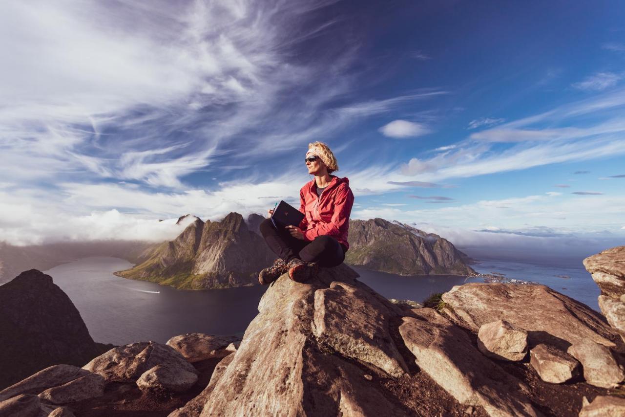 Lofoten Planet Basecamp Villa Sørvågen Kültér fotó