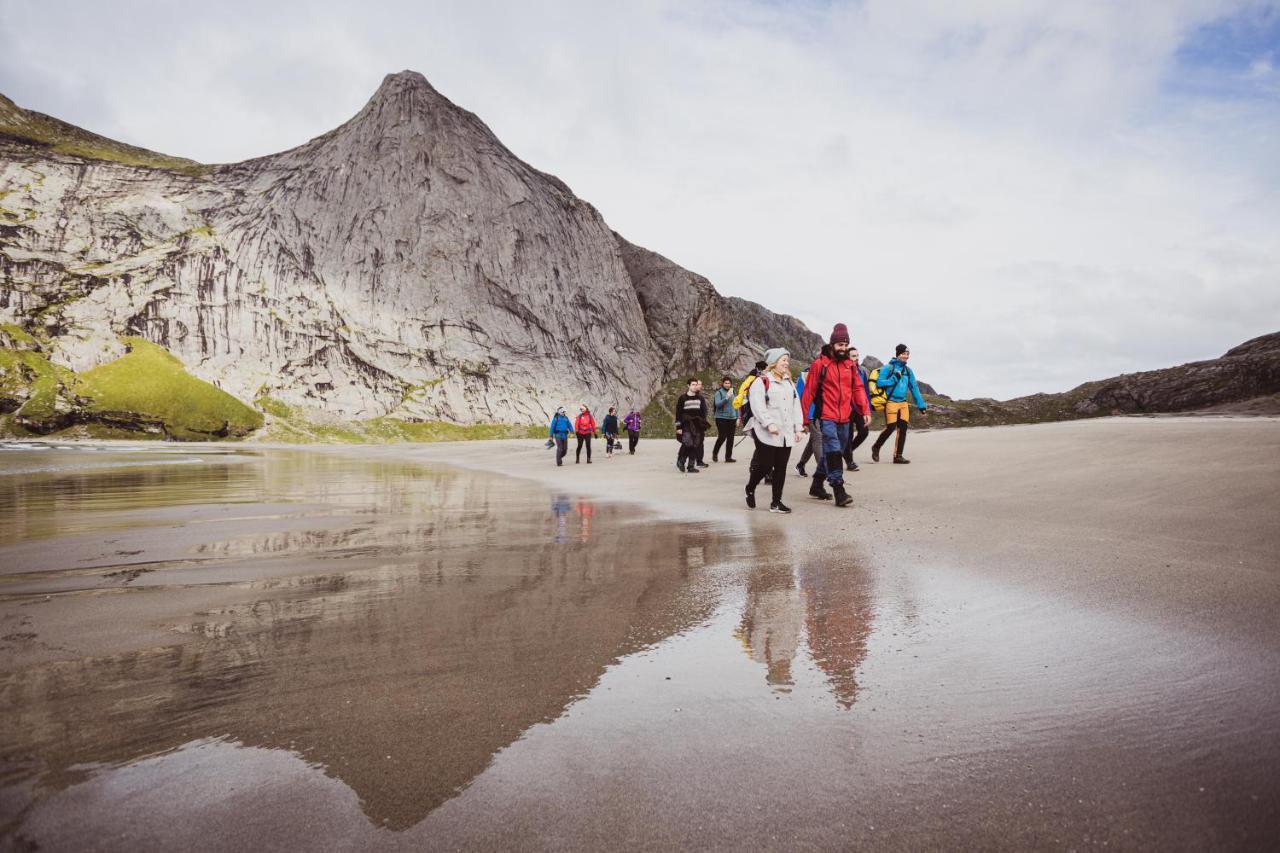 Lofoten Planet Basecamp Villa Sørvågen Kültér fotó