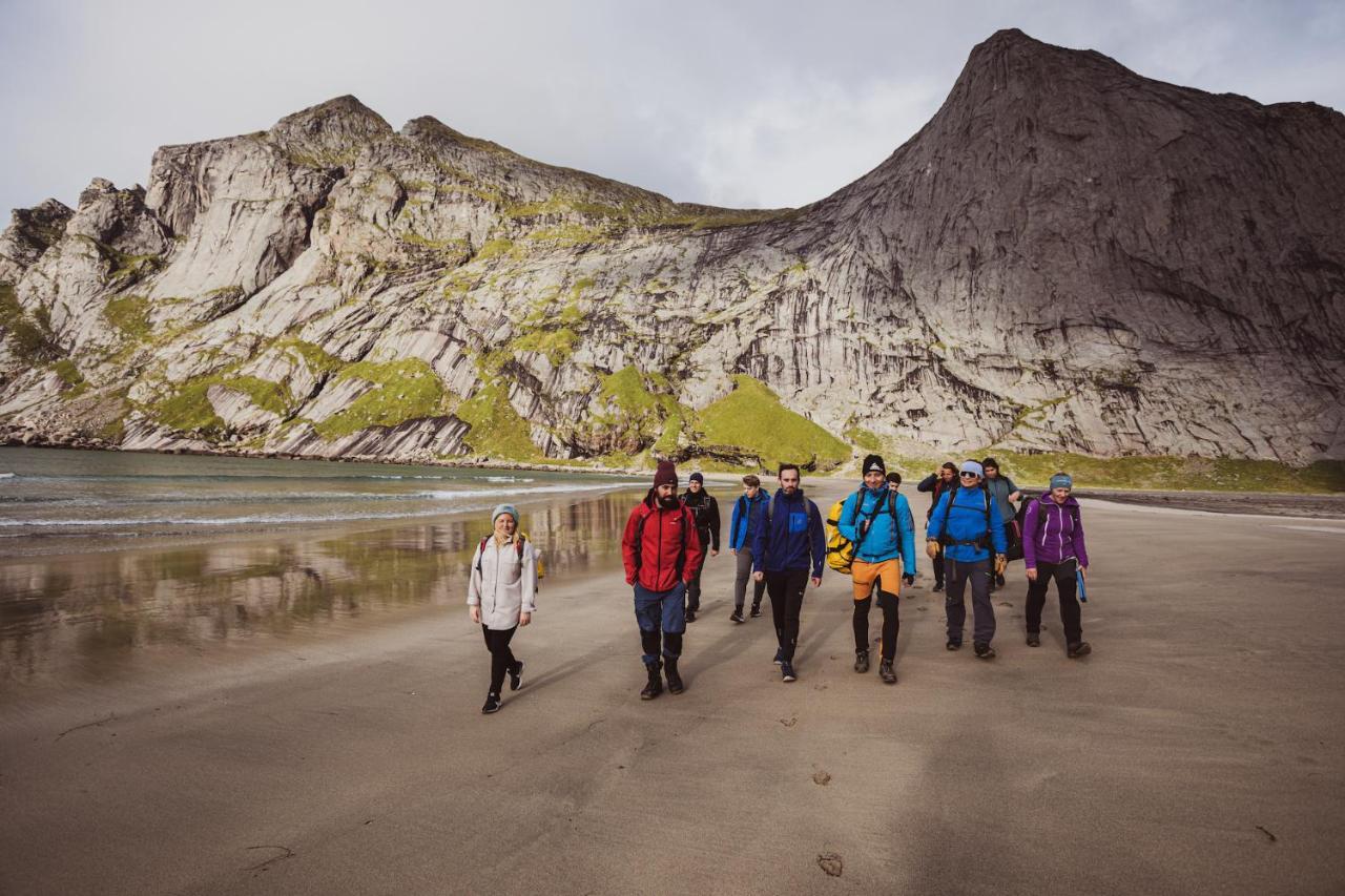 Lofoten Planet Basecamp Villa Sørvågen Kültér fotó