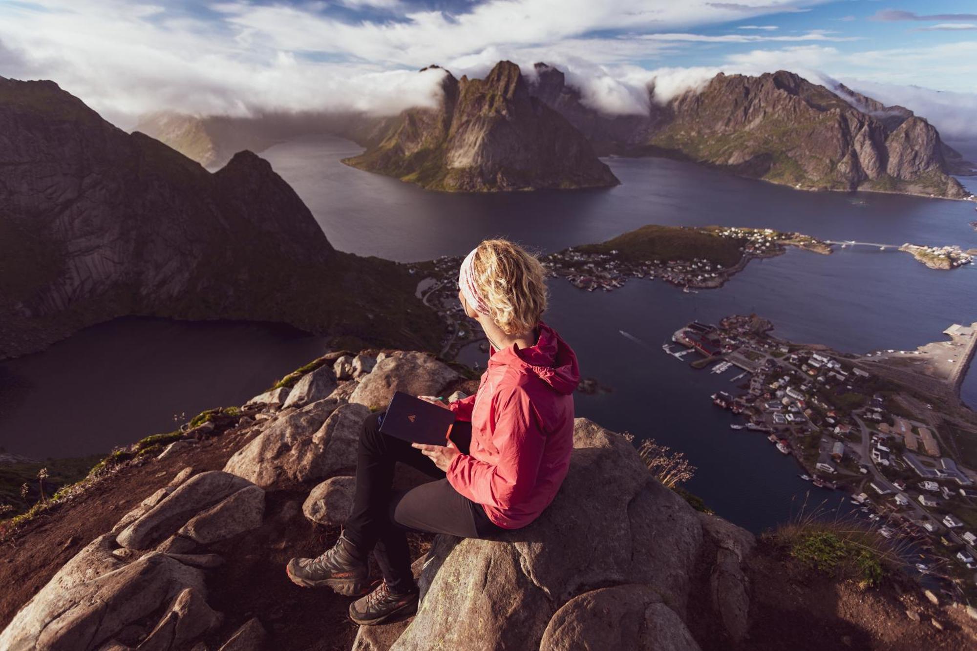 Lofoten Planet Basecamp Villa Sørvågen Kültér fotó