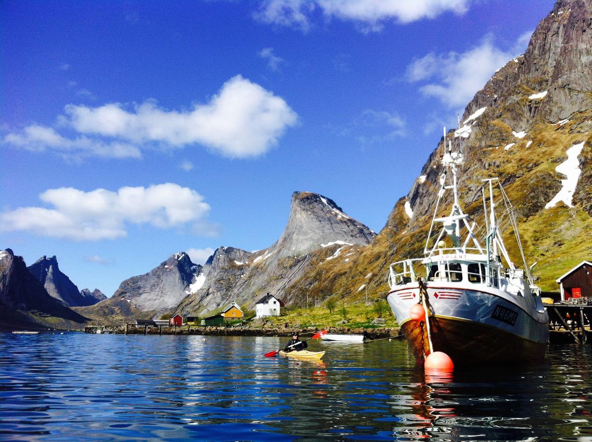 Lofoten Planet Basecamp Villa Sørvågen Kültér fotó